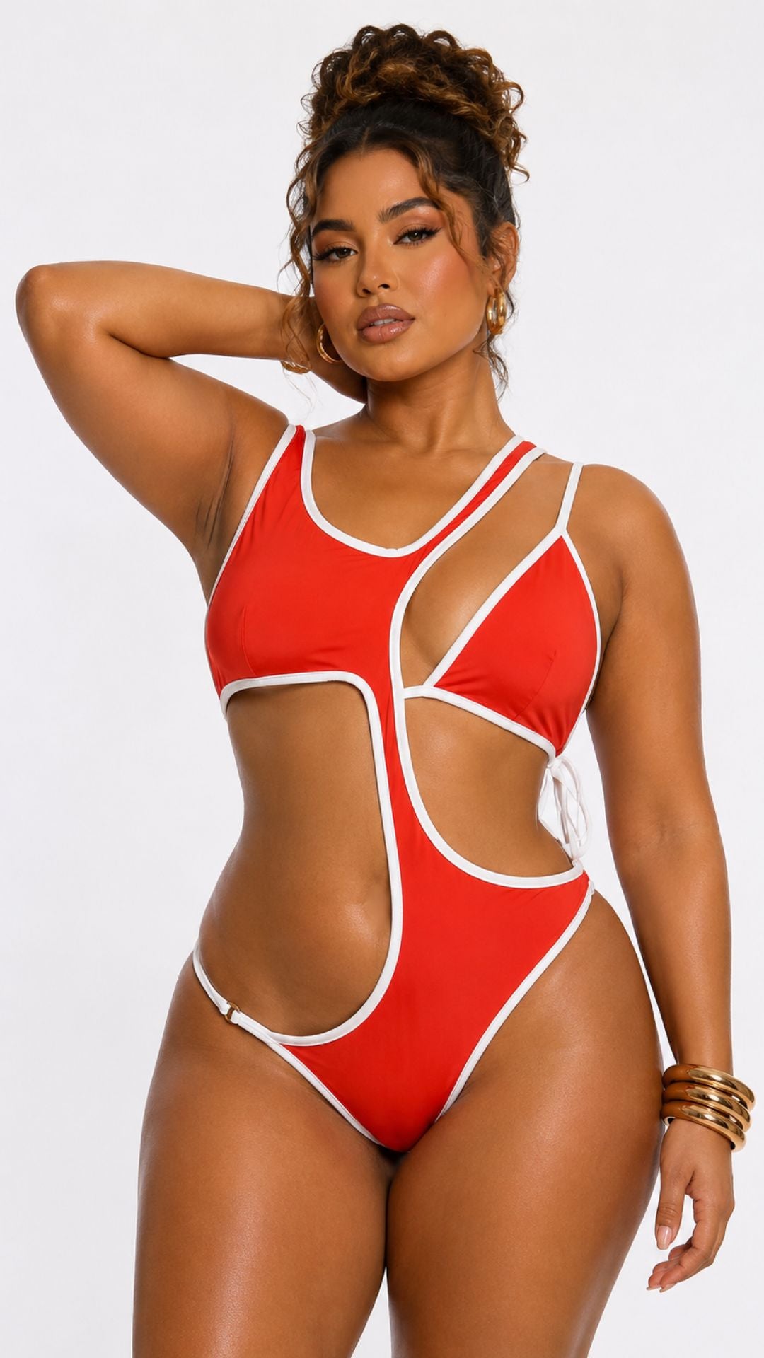 Tia Red swim